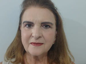 Rosana Carvalhaes Teles